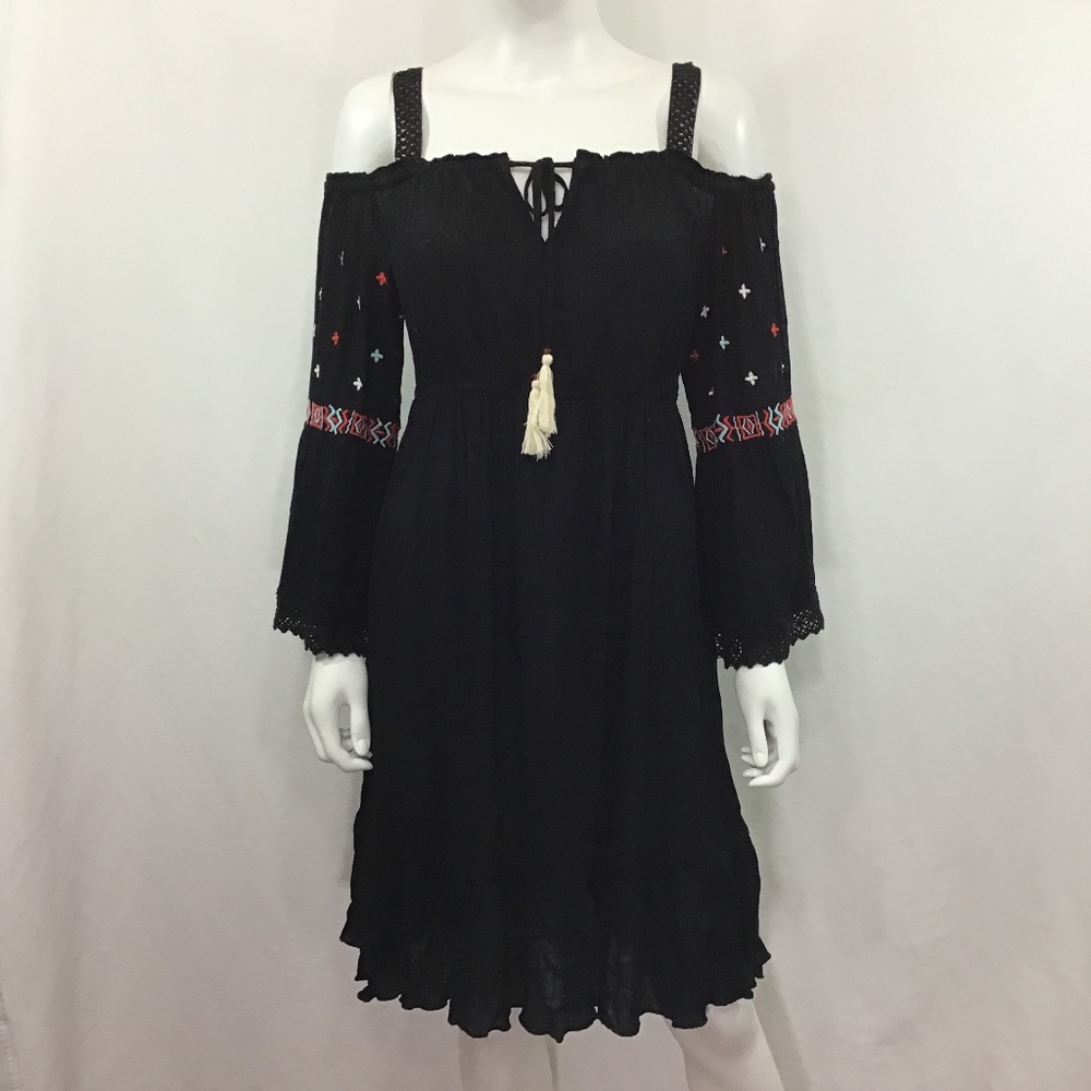 Bila Boho Style Black Strap/Off The Shoulder Dress